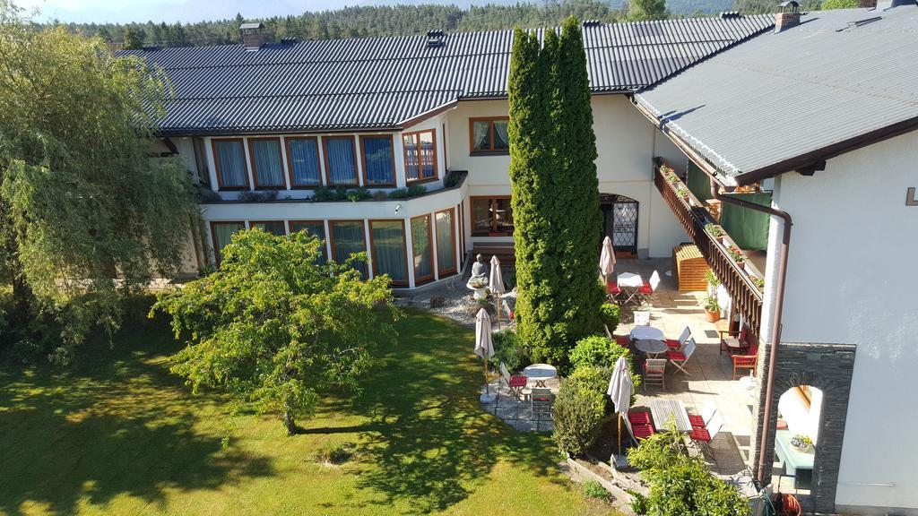 Beautyfarm Landhaus Servus Velden am Wörthersee Kültér fotó